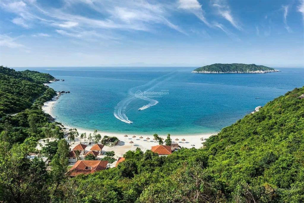Lô đất view biển hàm ninh khá đẹp lưng tựa núi nhìn ra biển