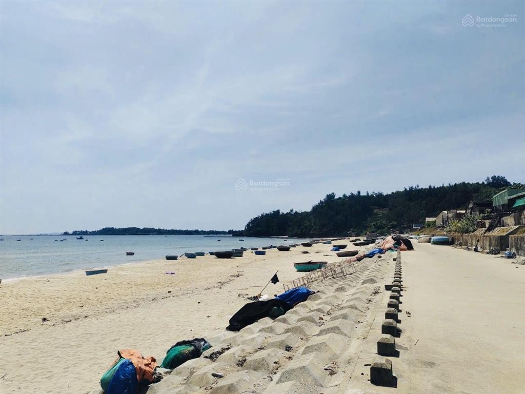 Lô đât vườn 300mv flu thổ cư chia 3 lô ổn áp ra biển 1p