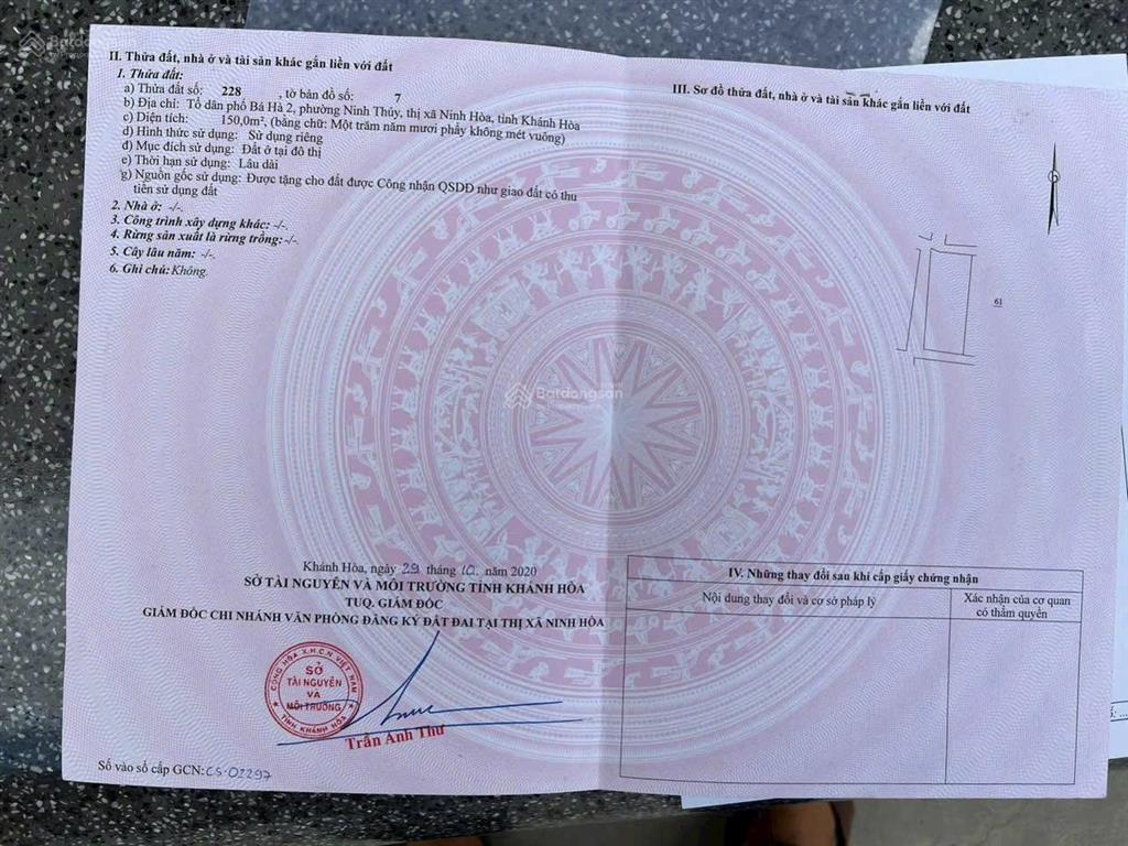 Bán đất có một căn nhà 2 mặt đường cách duy nhất 1 căn ra biển dốc lếch