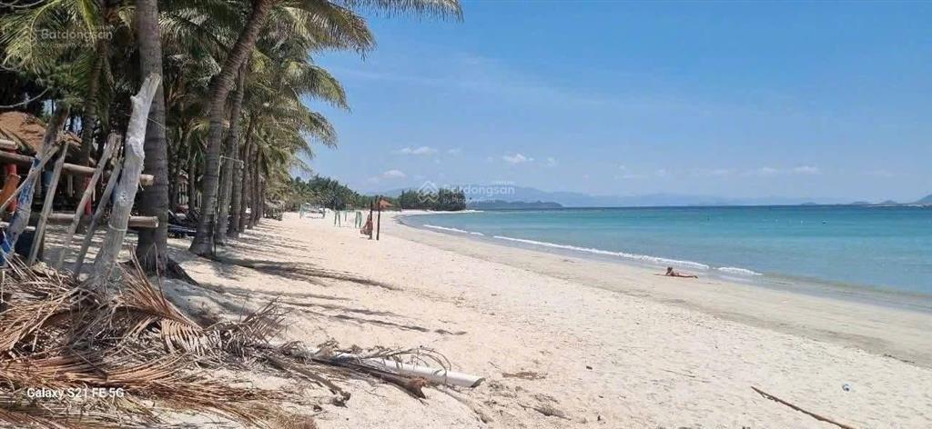 Bán đất có một căn nhà 2 mặt đường cách duy nhất 1 căn ra biển dốc lếch