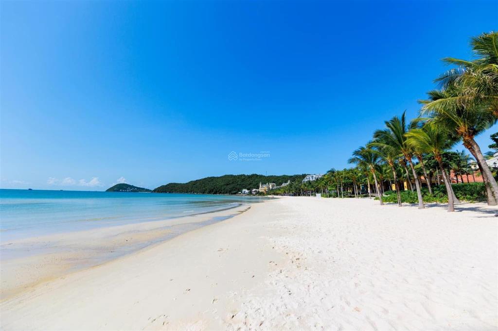 Vườn 1700m2 đường ô tô cách biển châu tân đúng 100m xung quanh ks homestay