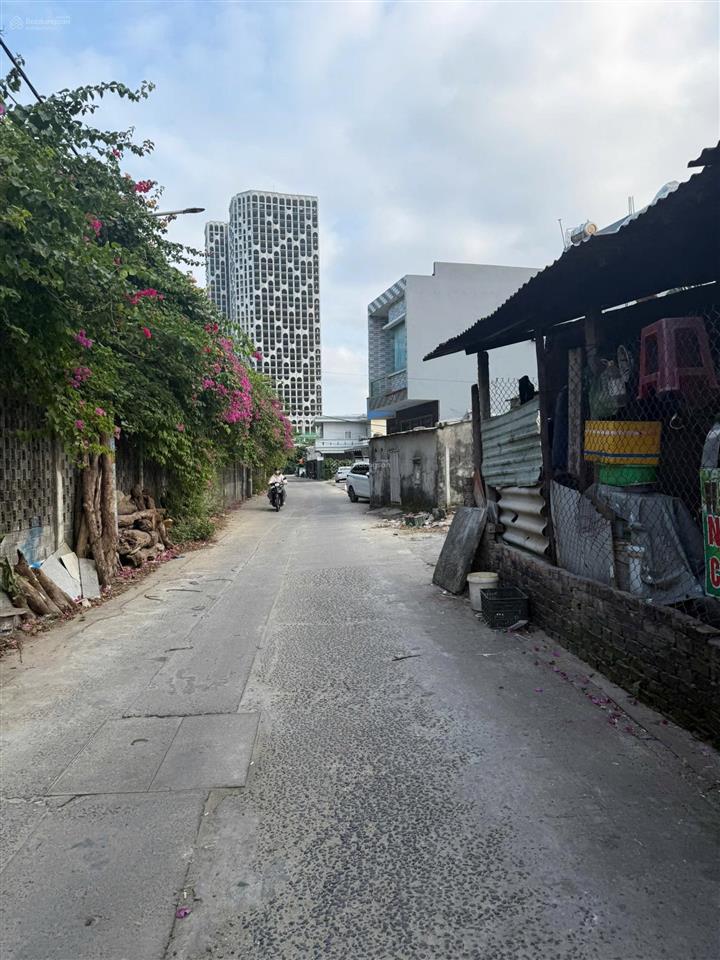 Mặt tiền phan đình giọt lô đất khá đẹp ra biển nguyễn tất thành 2p