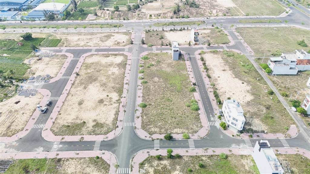 Khu dân cư đường 14 cách biển 400m đường 20 đất đấu giá nhà nước giá rẻ đầu tư tốt ngay trung tâm