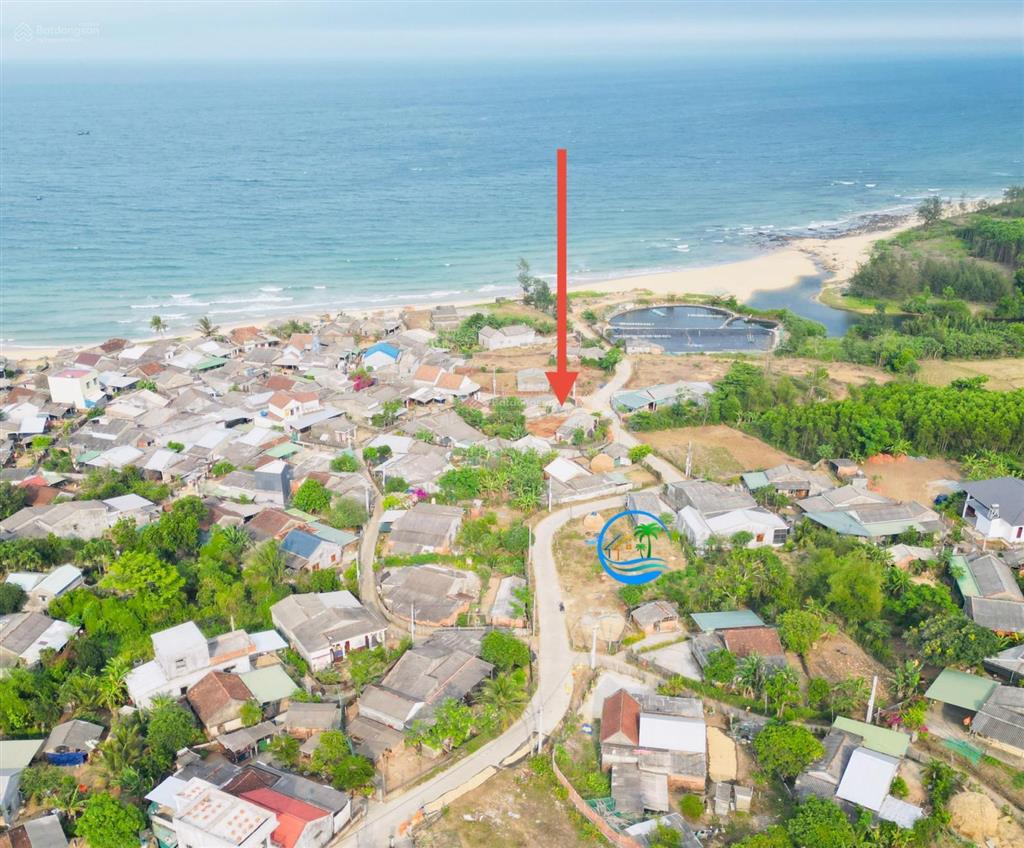 Nhà vườn cách biển 50m, 420m2 có 360m2 thổ cư, đường 8m cách biển chỉ 50m