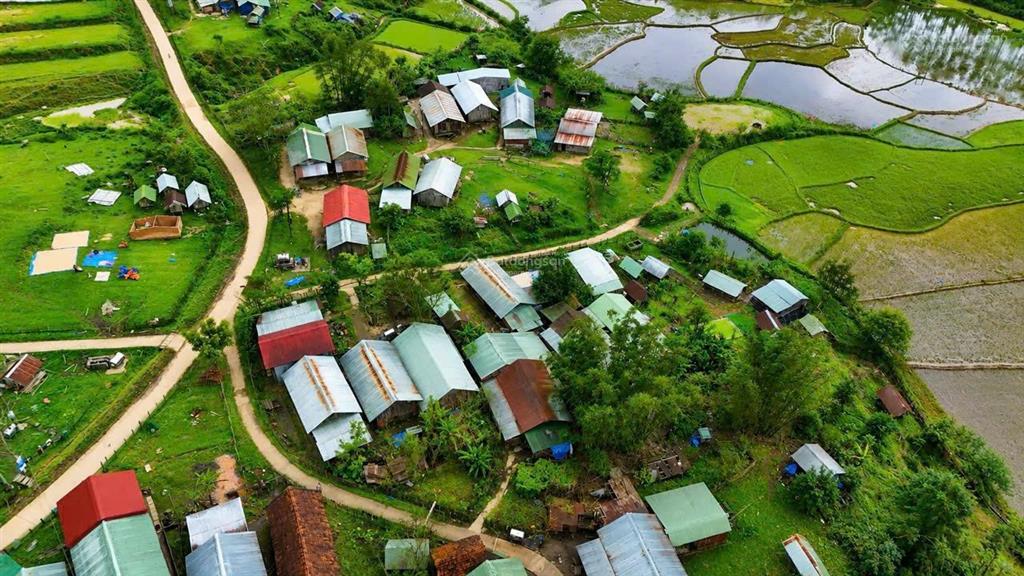 Đất gần trung tâm măng đen giá khá tốt ạ