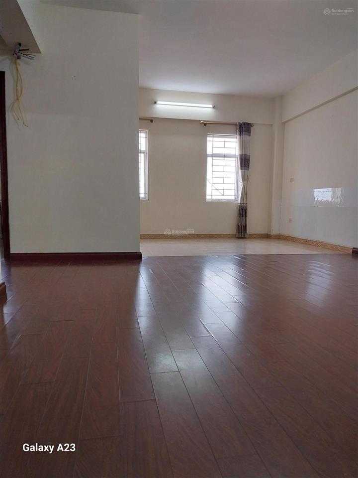 Cho thuê cc 2pn, 1wc, 80m2, 8,5 triệu ở kđt bắc linh đàm.  0393 213 ***