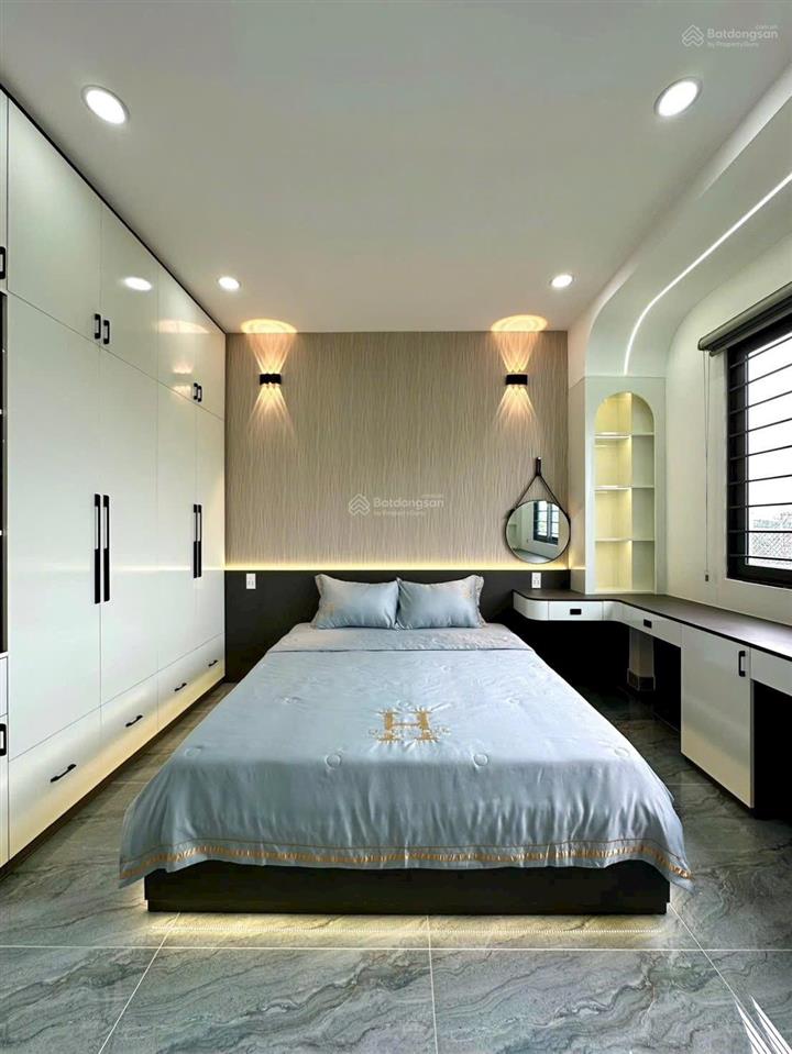 Nhà phố thạnh xuân 21  phường thạnh xuân , đúc 3 lầu thang máy,đường 8m , giá 8tỷ4 tl, 0933 015 ***