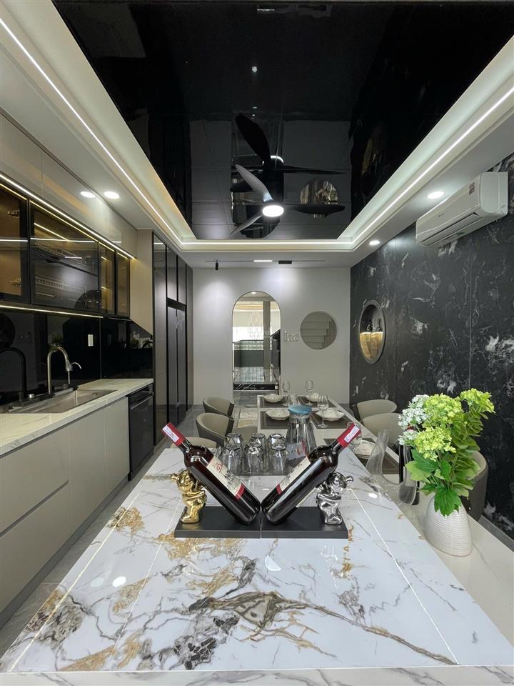 Nhà phố chính chủ thạnh xuân 25, phường thạnh xuân, dt 4x17, ô tô đậu cửa, giá 7 tỷ 2 tl,0933 015 ***
