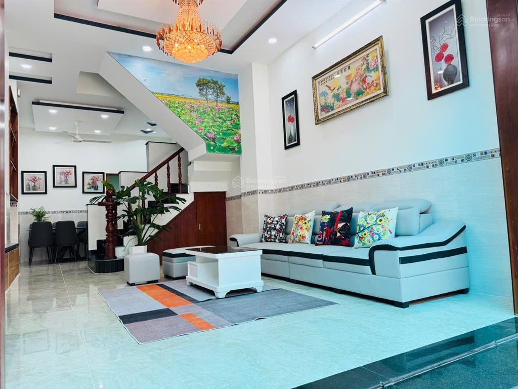 Nhà thạnh xuân 24  kế phường thạnh xuân , dt 4x13 , đường ô tô , giá 5tỷ6 tl ,  0933 015 ***