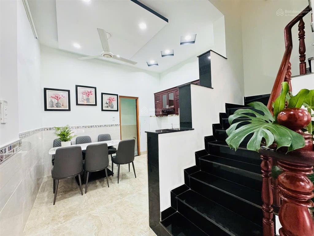 Nhà thạnh xuân 24  kế phường thạnh xuân , dt 4x13 , đường ô tô , giá 5tỷ6 tl ,  0933 015 ***