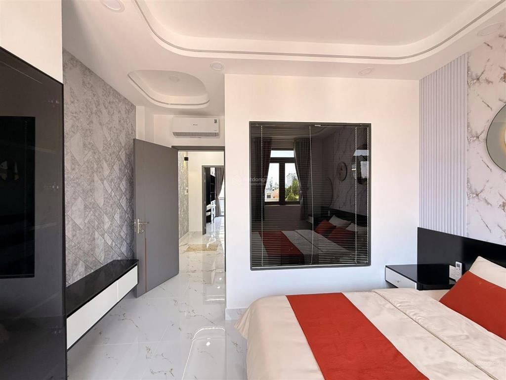 Nhà phố có thang máy  thạnh xuân 35  phường thới an, dt 4x15m, giá 7 tỷ 880 tl,  0933 015 ***