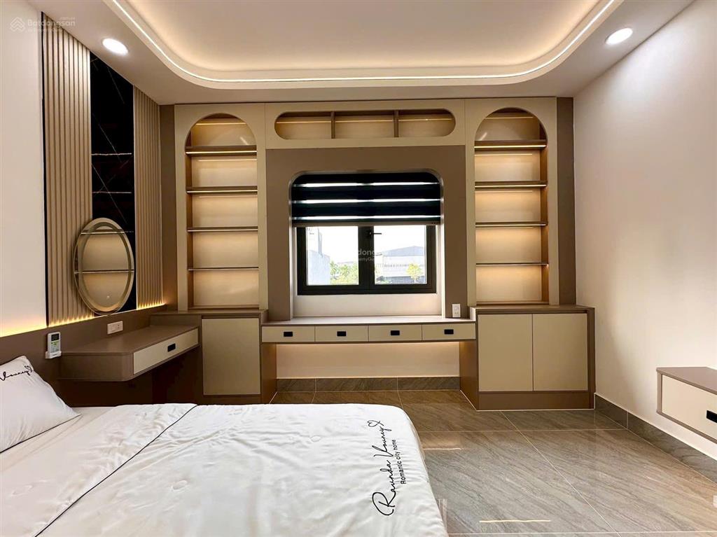 Nhà phố thạnh xuân 21  phường thới an, dt 4x16m, đường ô tô, kế chợ, giá 6 tỷ 550 tl, 0933 015 ***