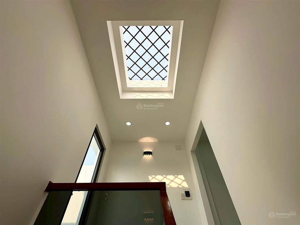 Nhà phố thạnh xuân 21  phường thới an, dt 4x16m, đường ô tô, kế chợ, giá 6 tỷ 550 tl, 0933 015 ***