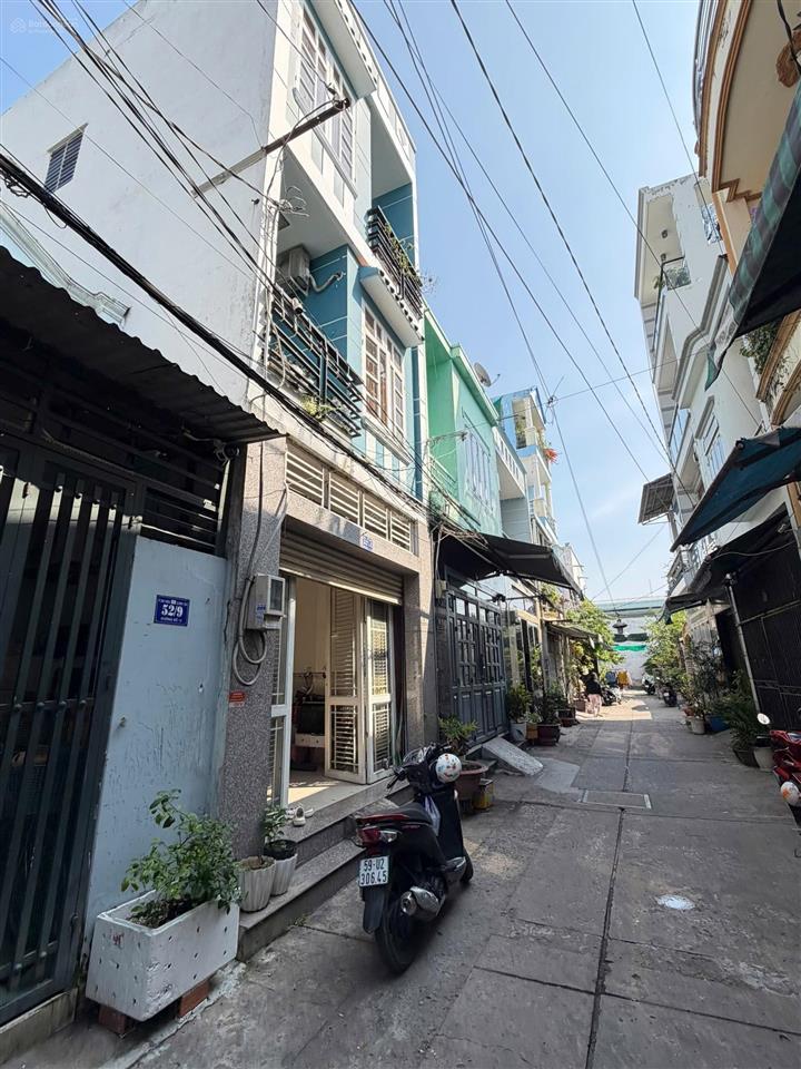 Nhà đướng sô 15  bình hưng hoà , kế aoen , dt 4x12,5 , giá 5tỷ6 tl ,  0933 015 ***