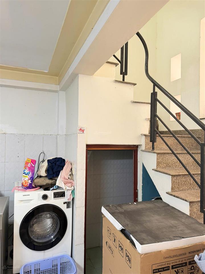 Nhà đướng sô 15  bình hưng hoà , kế aoen , dt 4x12,5 , giá 5tỷ6 tl ,  0933 015 ***
