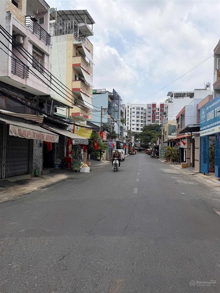 Nhà kế aeon tân phú , dt 4x10m , phường tân sơn nhì , giá 5tỷ450 thương lượng ,  0933 015 ***