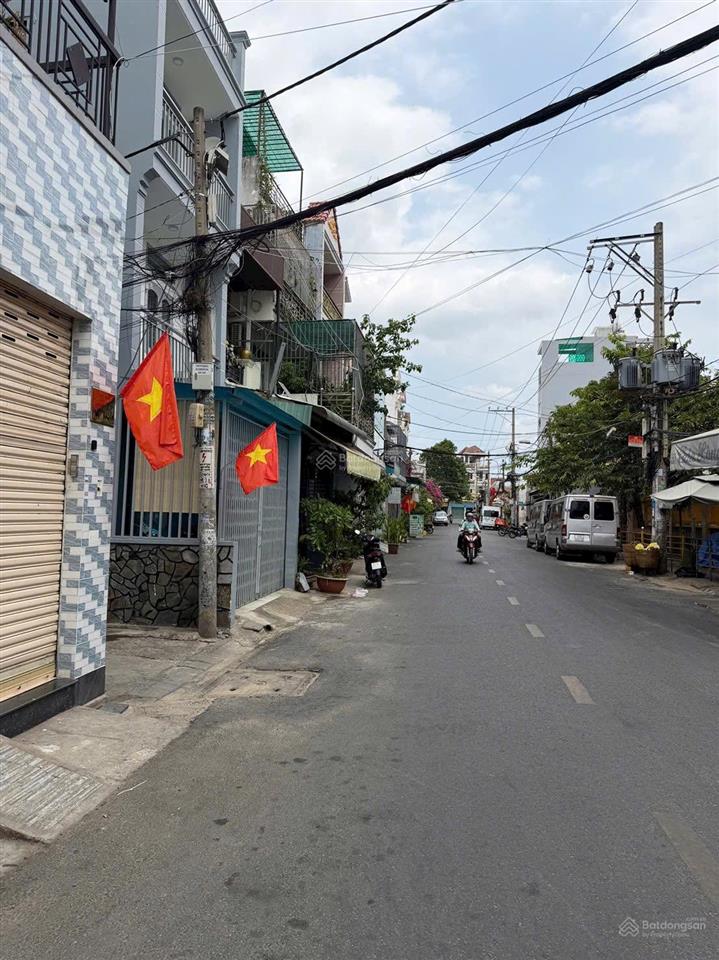 Nhà kế aeon tân phú , dt 4x10m , phường tân sơn nhì , giá 5tỷ450 thương lượng ,  0933 015 ***
