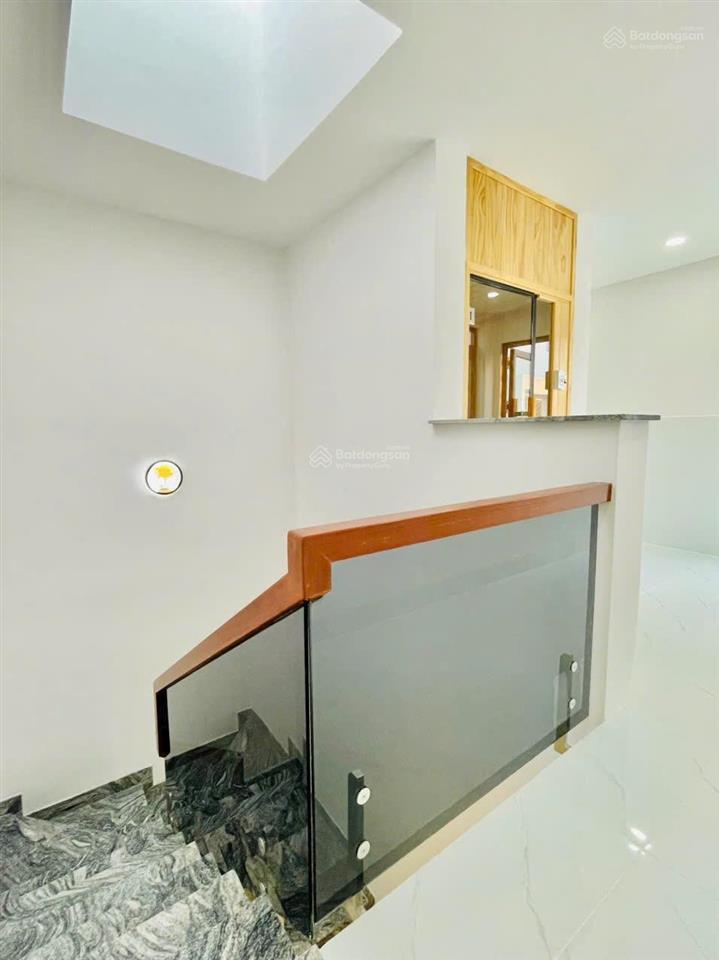 Nhà căn góc 2 mặt tiền mã lòphường bình trị đông ,4 lầu , đường ô tô , giá 8tỷ5 tl ,  0933 015 ***