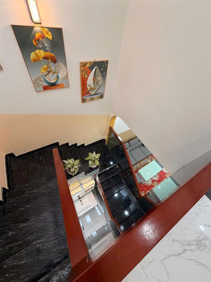 Nhà đường 26/3  phường bình hưng hoà , dt 4,5 x 16m , giá 5tỷ860 ,  0933 015 ***