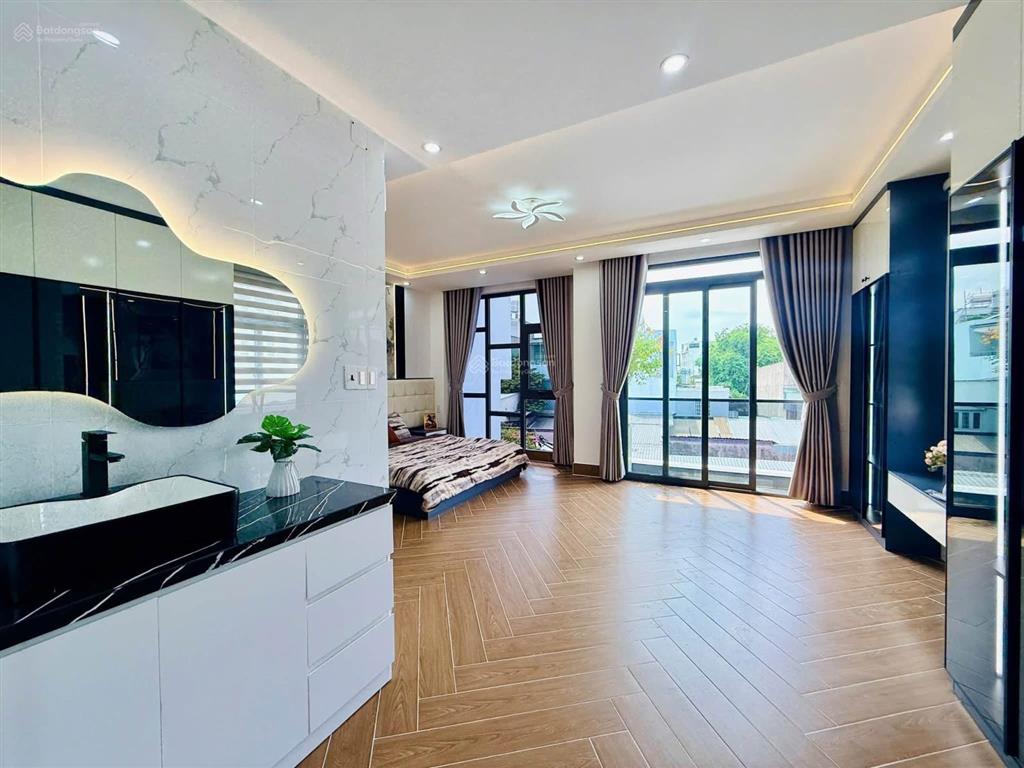 Nhà phố ngang 6m  phường tân thới hiệp, đúc 4 lầu, đường 8m, giá 8,99 tỷ tl,  0933 015 ***