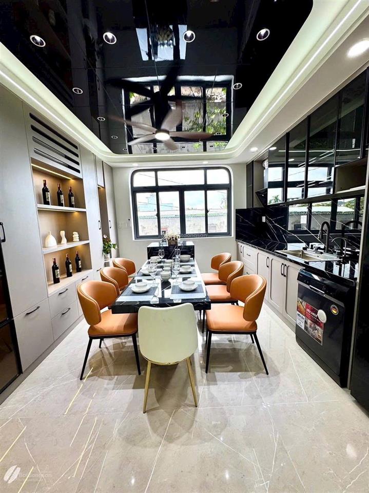 Nhà thạnh xuân 24  phường thới an, dt 4 x 14m, đường ô tô, giá 6,35 tỷ tl,  0933 015 ***