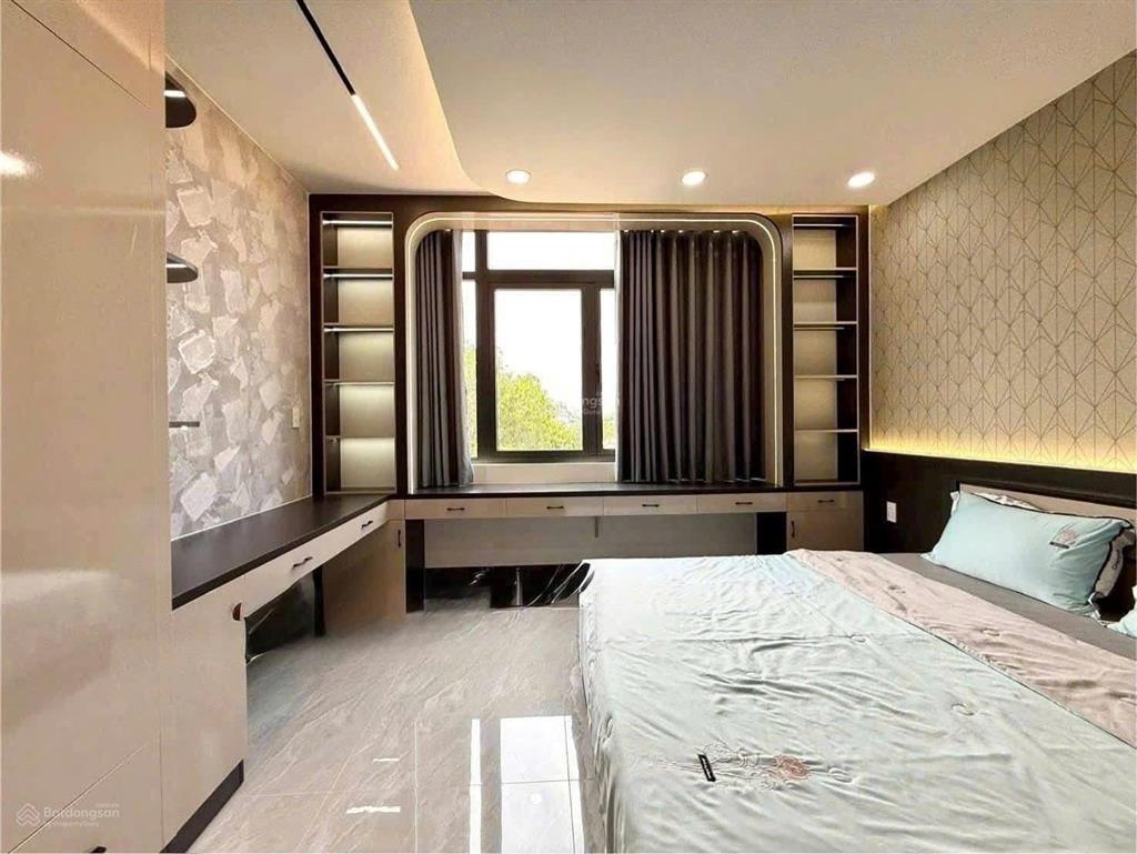 Nhà trần thị cờ  phường thới an, có thang máy, dt 4x20m, giá 8,5 tỷ tl,  0933 015 ***