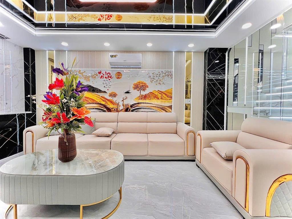 Nhà thạnh xuân 33  phường thới an, dt 4m x 16m, đường 8m, giá 6 tỷ 250tr tl,  0933 015 ***