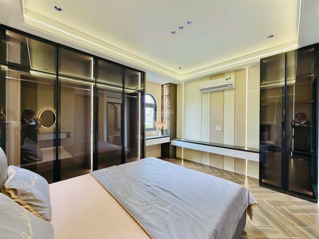 Nhà đường sô 10  phường thông tây hội , dt 4x13,5m , 4 lầu ,nội thất cao cấp , 9tỷ tl , 0933 015 ***
