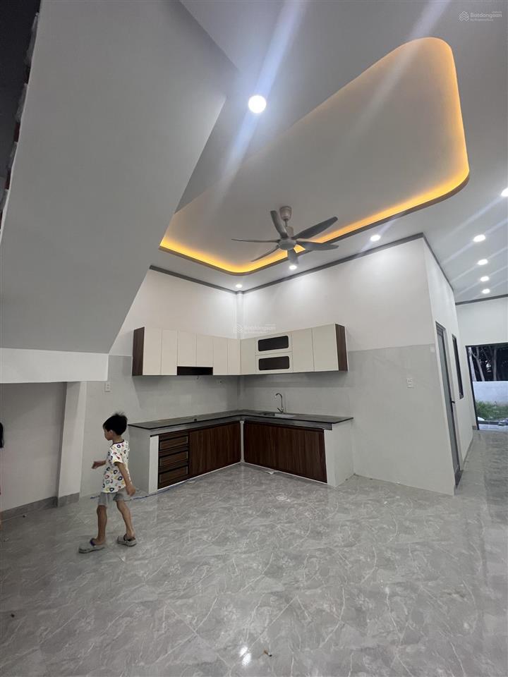 Bán nhà trả góp cho người thu nhập thấp