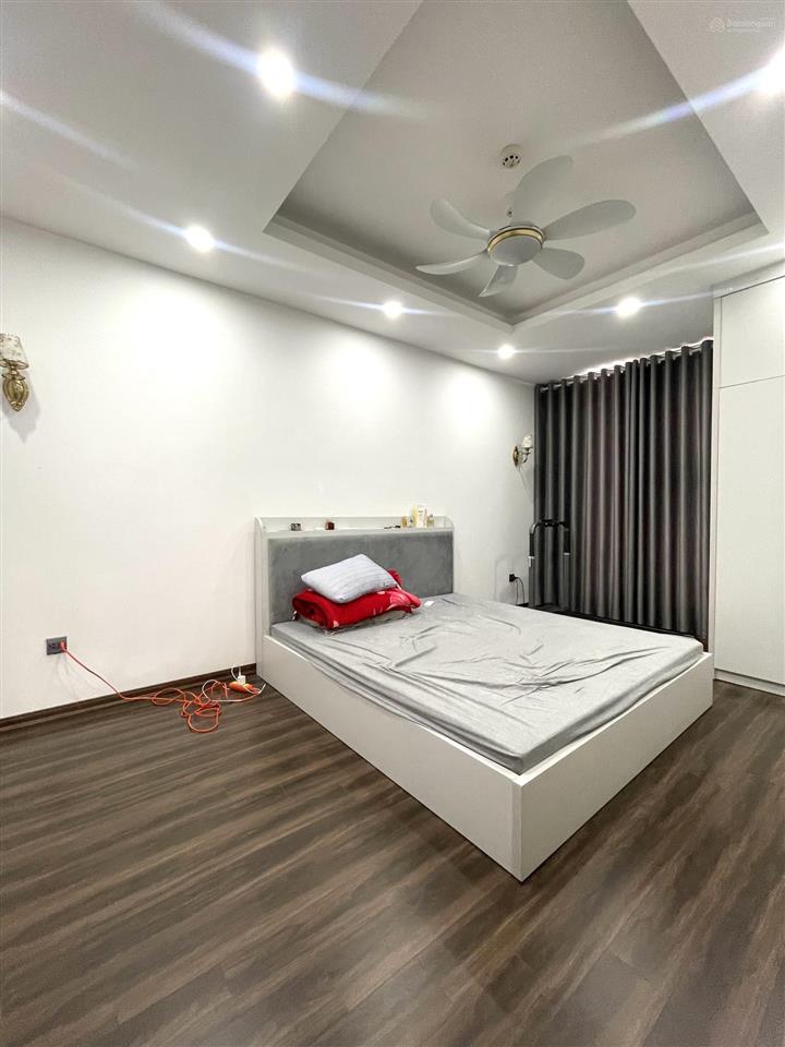 Hot!! căn góc đẹp nhất toà housinco nguyễn xiển 3pn, 95.5m2