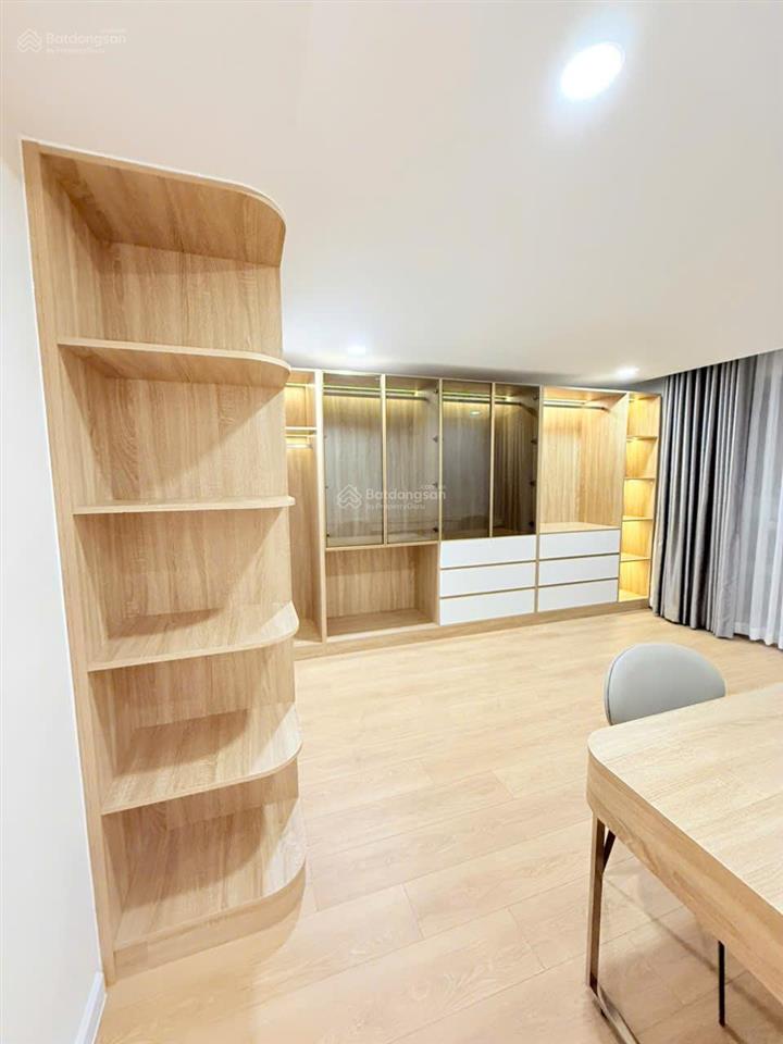 Cho thuê penthouse happy valley phú mỹ hưng, quận 7 view 3 mặt cực thoáng
