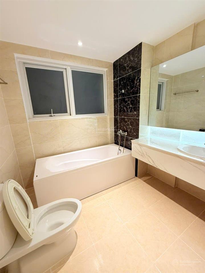 Cho thuê penthouse happy valley phú mỹ hưng, quận 7 view 3 mặt cực thoáng