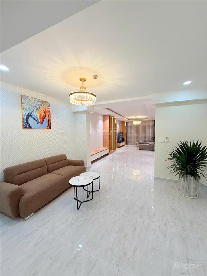 Cho thuê penthouse happy valley phú mỹ hưng, quận 7 view 3 mặt cực thoáng