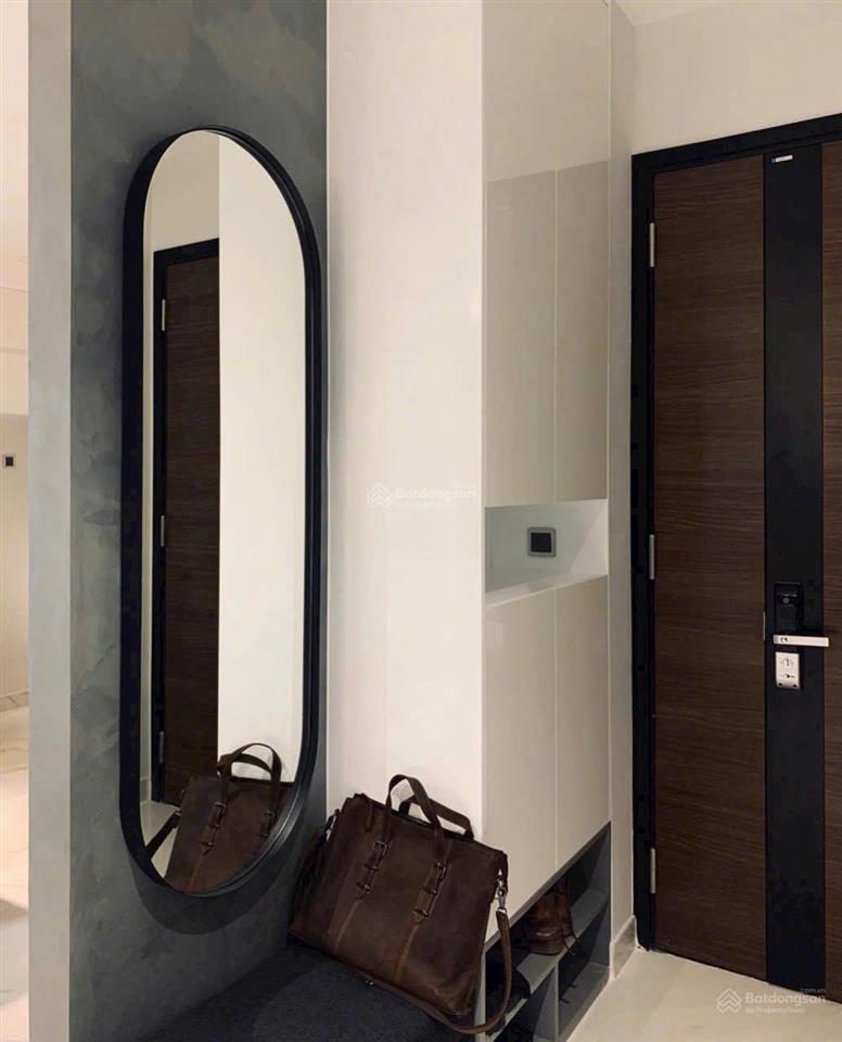 Bán căn hộ cao cấp căn góc phú mỹ hưng  midtown the grande, lầu trung.  0936 032 ***