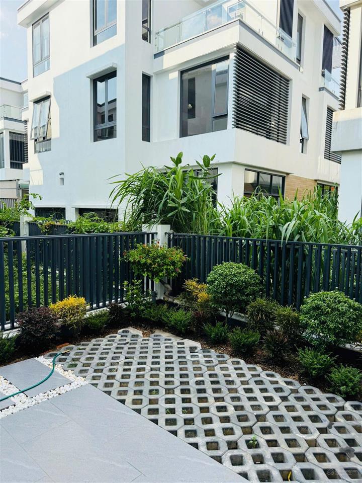 Cho thuê biệt thự villa song lập khu thăng long, long phước, tp. hcm.  0936 032 ***