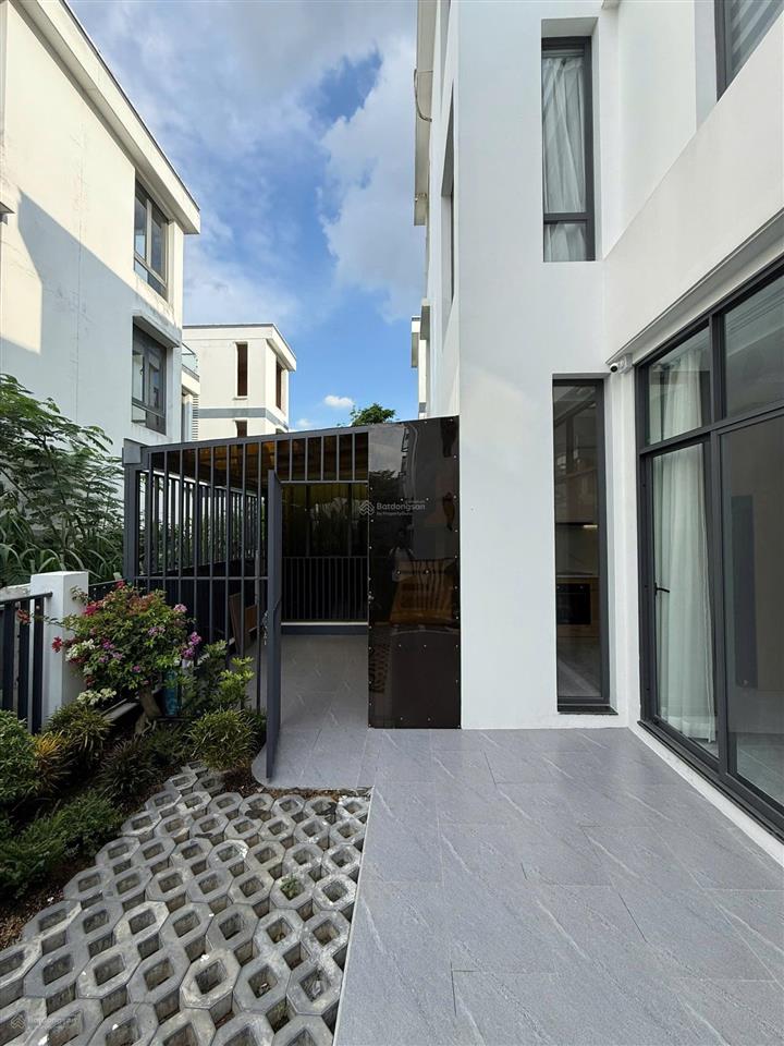 Cho thuê biệt thự villa song lập khu thăng long, long phước, tp. hcm.  0936 032 ***