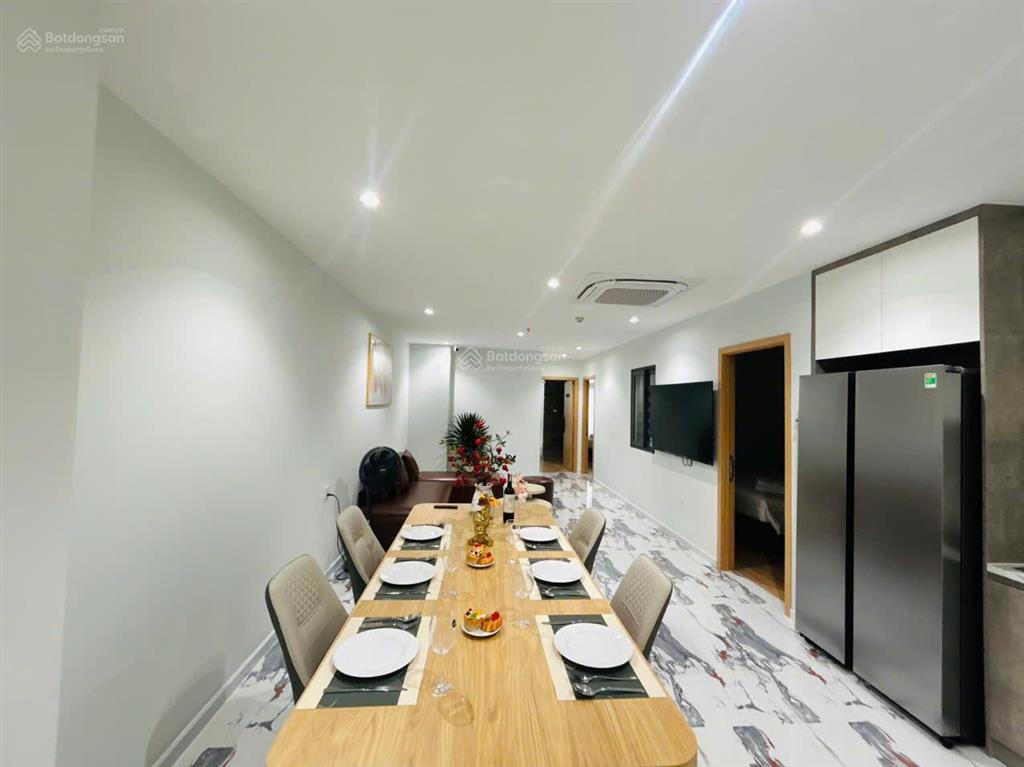 Cho thuê nhà nguyên căn/lẻ phòng duplex nt 7pn 9wc eco green sài gòn quận 7
