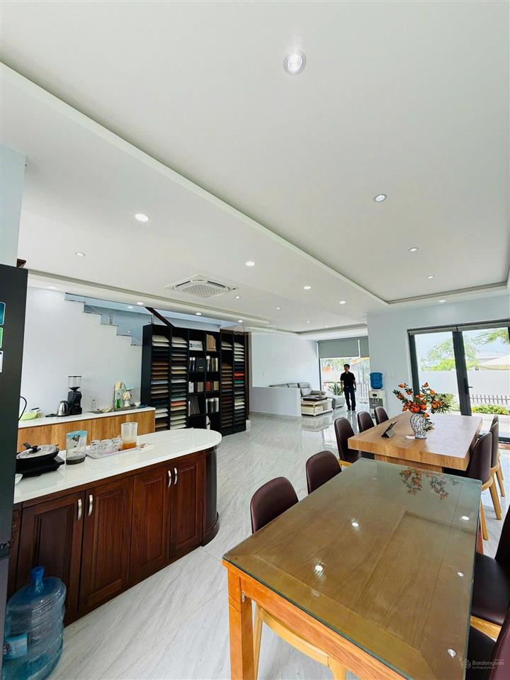 Cần cho thuê villa d51 336 lương văn nho cần giờ làm vp kết hợp ở, vị trí đẹp