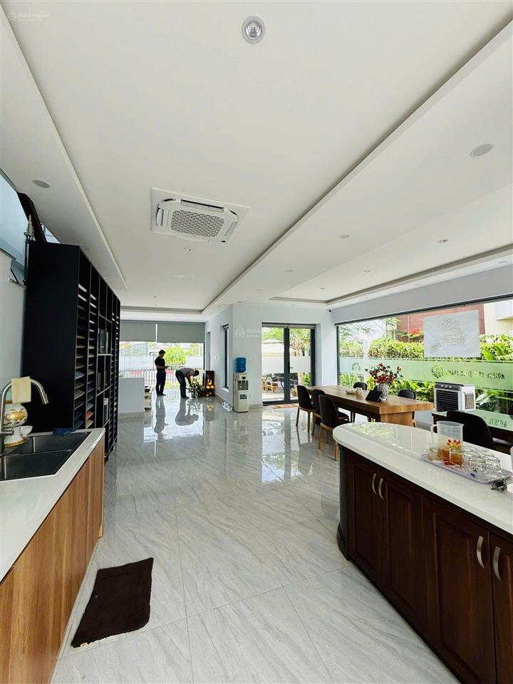 Cần cho thuê villa d51 336 lương văn nho cần giờ làm vp kết hợp ở, vị trí đẹp