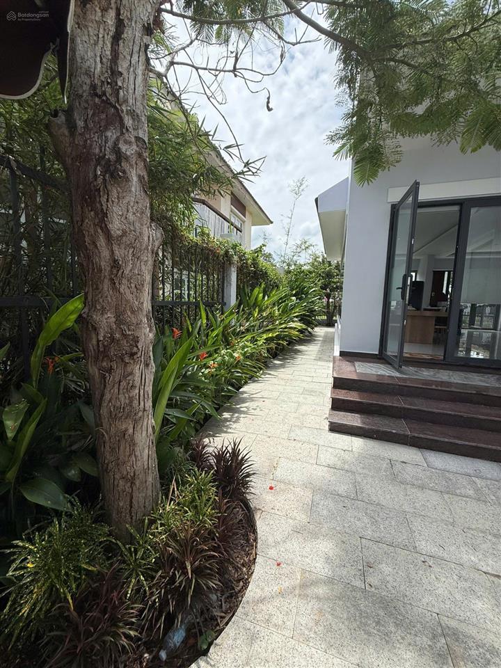 Cần cho thuê villa d51 336 lương văn nho cần giờ làm vp kết hợp ở, vị trí đẹp