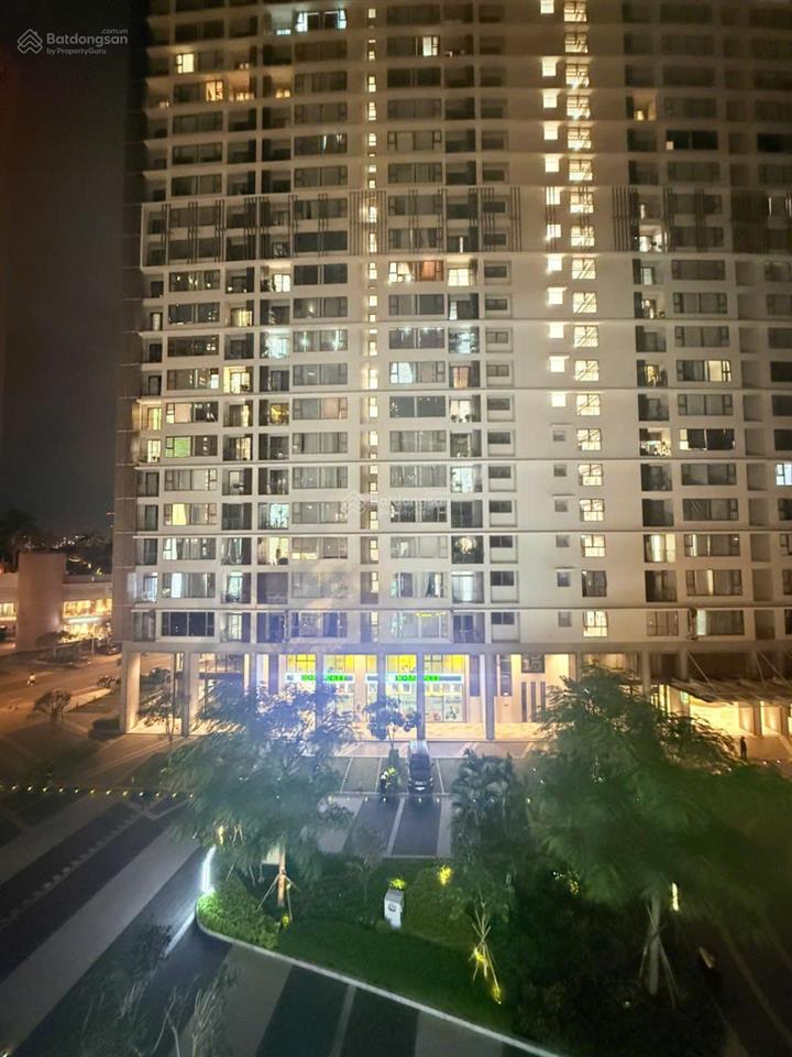 Cho thuê căn góc midtown phú mỹ hưng e4 m8 2pn 96m², view hồ bơi, full nội thất