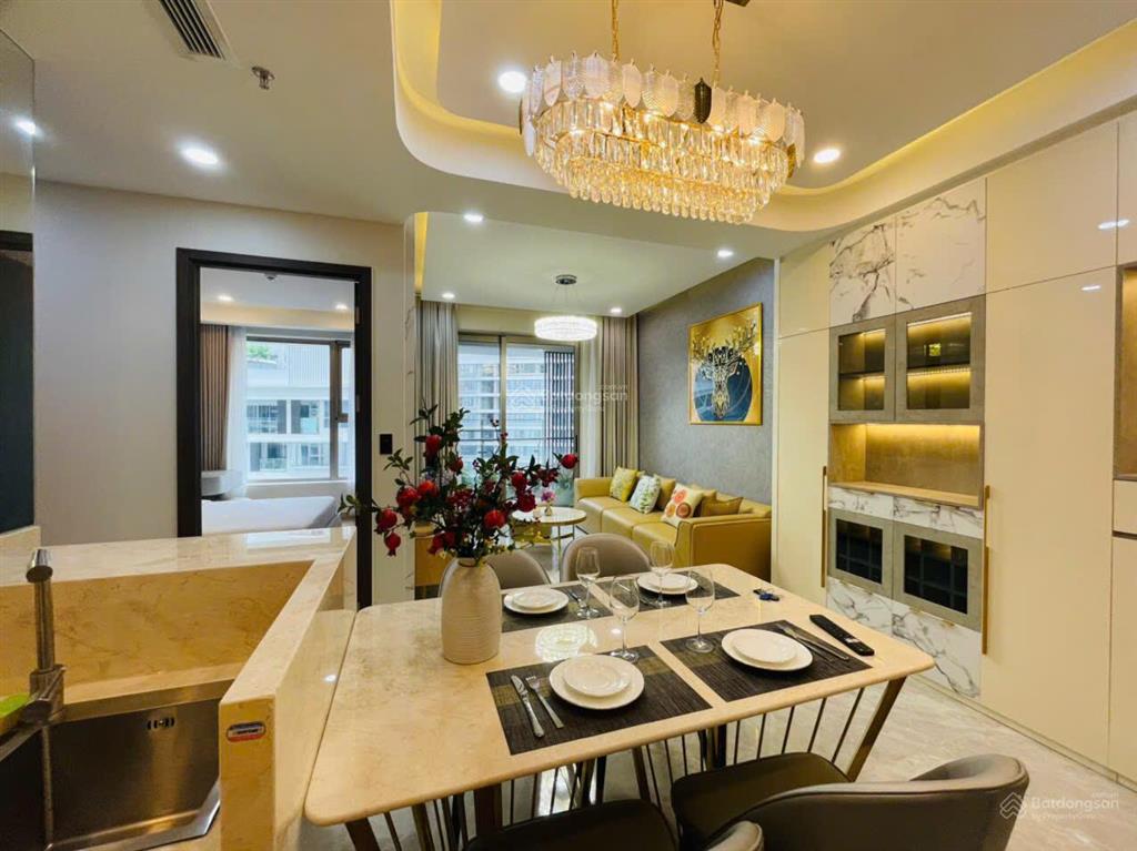 Cho thuê căn hộ midtown phú mỹ hưng 2pn full nội thất, 82m², giá tốt