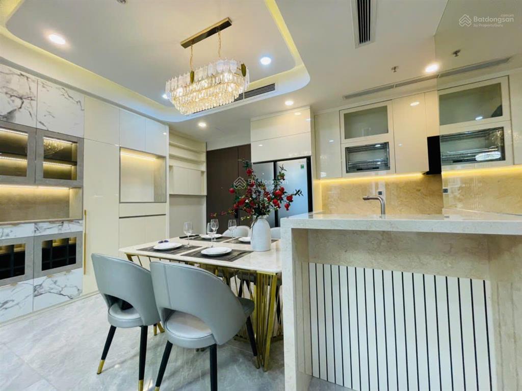 Cho thuê căn hộ midtown phú mỹ hưng 2pn full nội thất, 82m², giá tốt