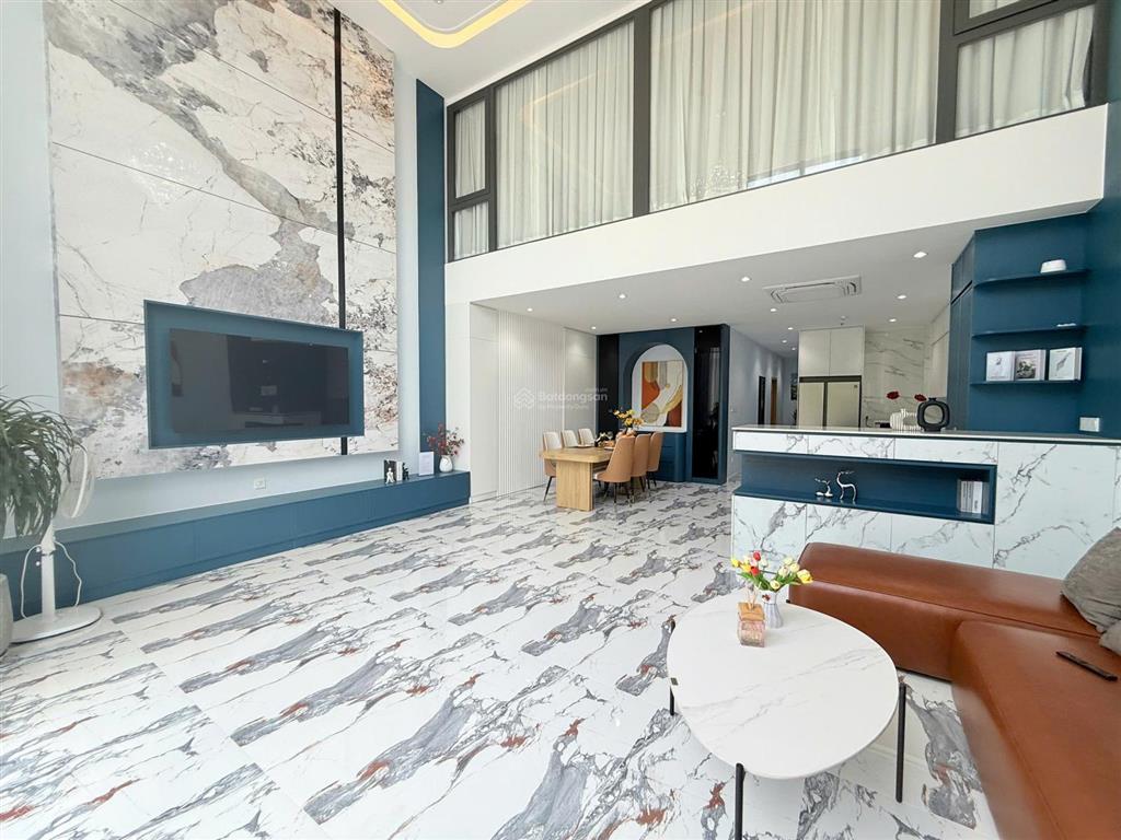 Cho thuê nguyên căn mới 100%, nội thất cao cấp ở eco green sài gòn, lối đi riêng