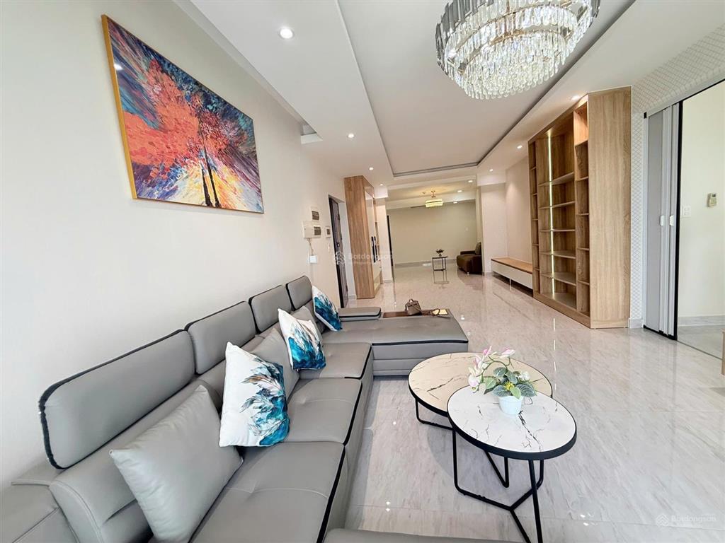 Cho thuê penthouse happy valley 300m² | 5pn | sân vườn riêng | view sông đẹp | full nội thất