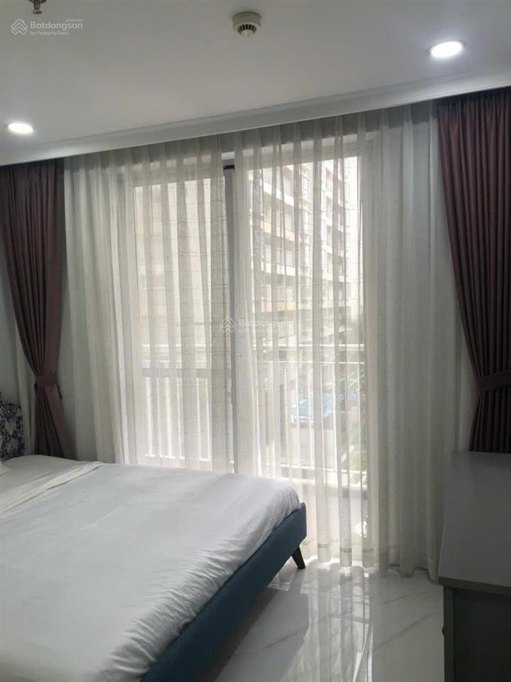 Cho thuê a3 scenic 1 phú mỹ hưng 2pn 82m²  full nội thất  view hồ bơi  27tr/tháng