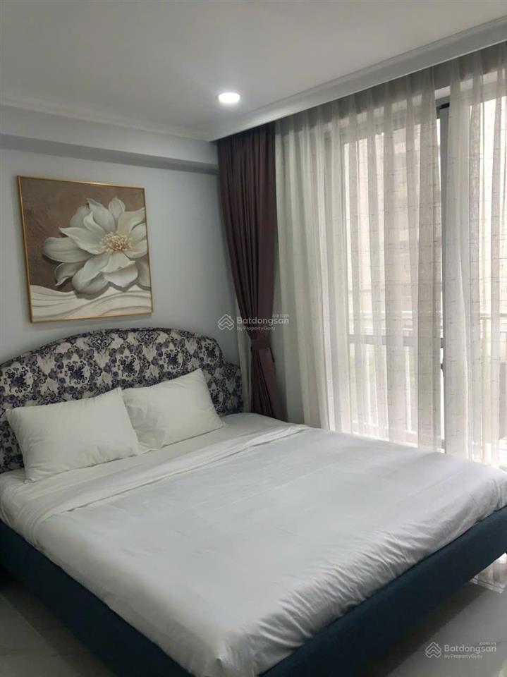 Cho thuê a3 scenic 1 phú mỹ hưng 2pn 82m²  full nội thất  view hồ bơi  27tr/tháng
