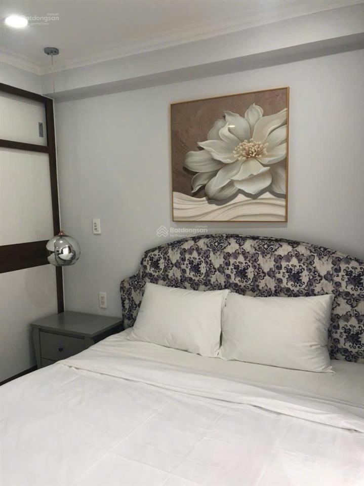 Cho thuê a3 scenic 1 phú mỹ hưng 2pn 82m²  full nội thất  view hồ bơi  27tr/tháng