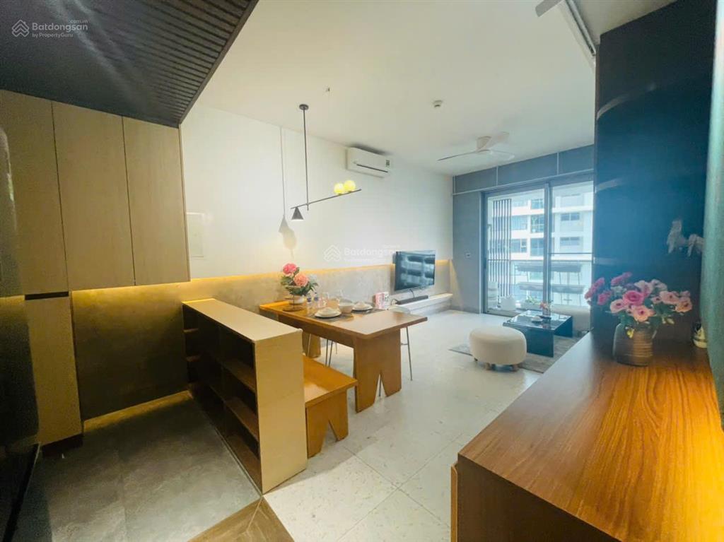 Cho thuê e5 m8 midtown 2pn 80m2  full nội thất  view hồ bơi  33tr/tháng