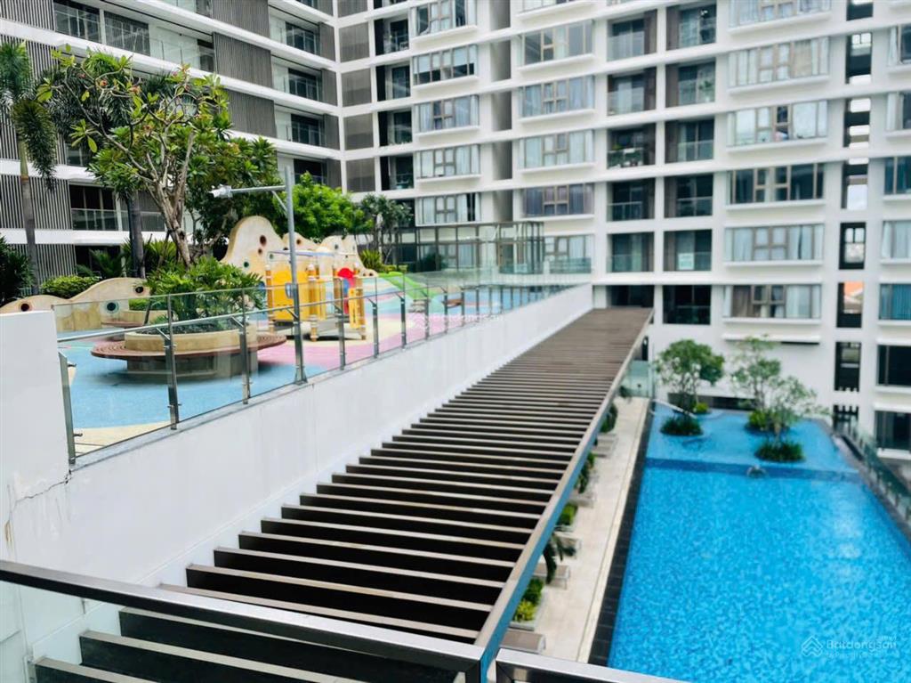 Cho thuê e5 m8 midtown 2pn 80m2  full nội thất  view hồ bơi  33tr/tháng